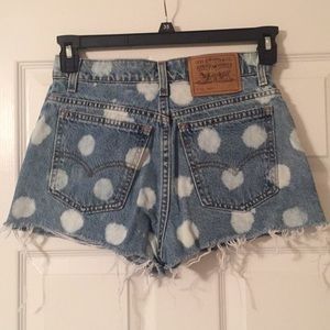 Vintage Levi’s high waisted jean polka dot shorts